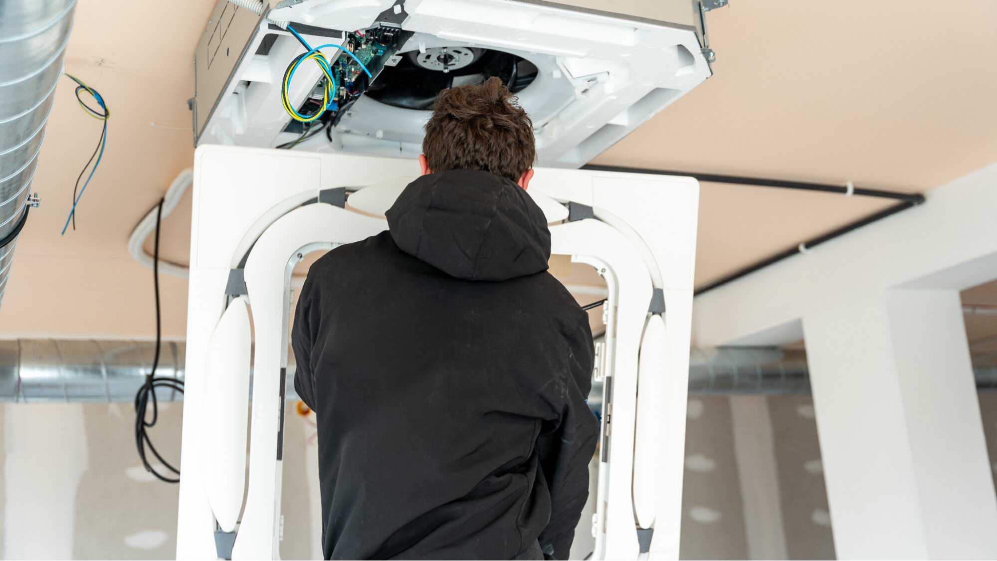 when-to-repair-upgrade-or-replace-office-systems